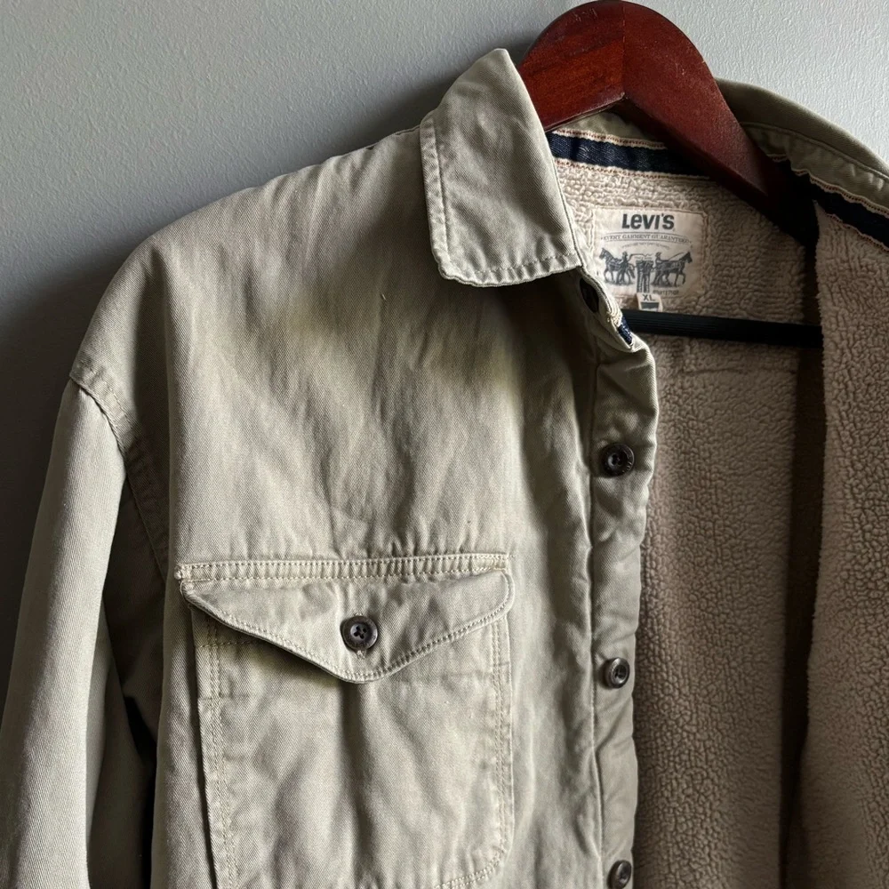 Vintage Levi’s Sherpa Lined Cotton Shirt Jacket - Picture 5 of 11